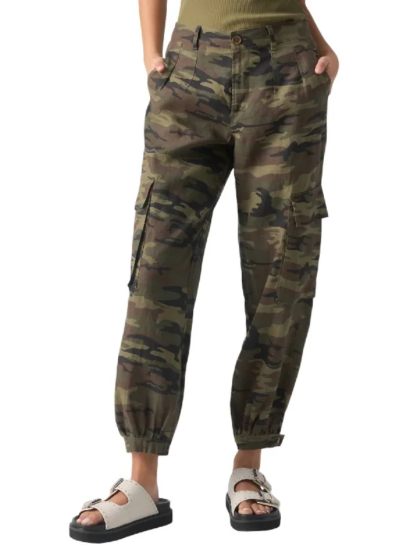 Weekend Sale: Don't Miss Out Pleated Camo Linen Cargo Pant In Little Hero