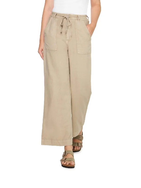 Blowout Deals Emme Pant In Dune