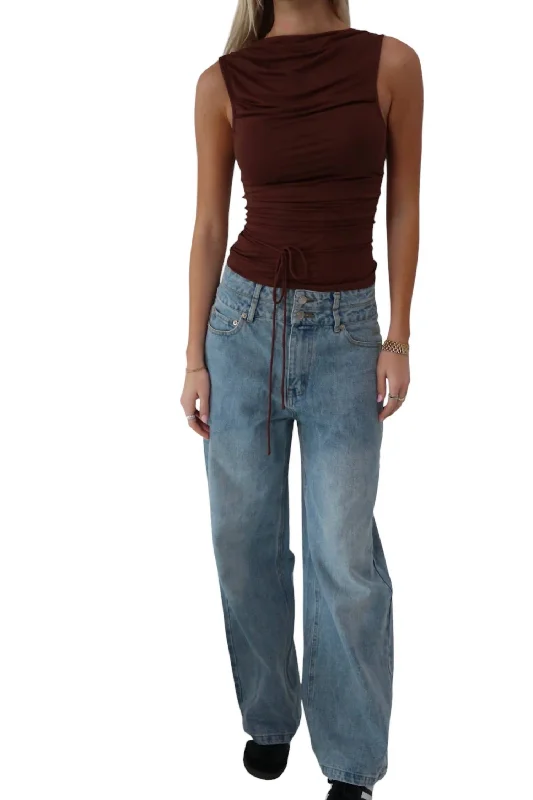 Weekend Savings Spectacular Day To Day Denim Jean In Light Wash Denim
