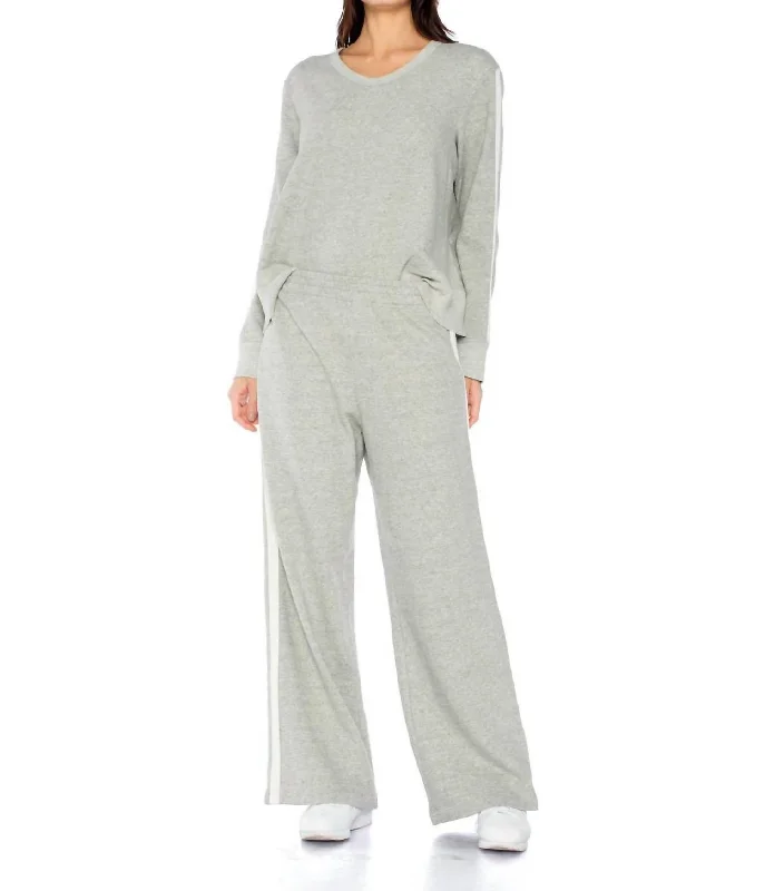 Bargain Blast Track Pants In Grey