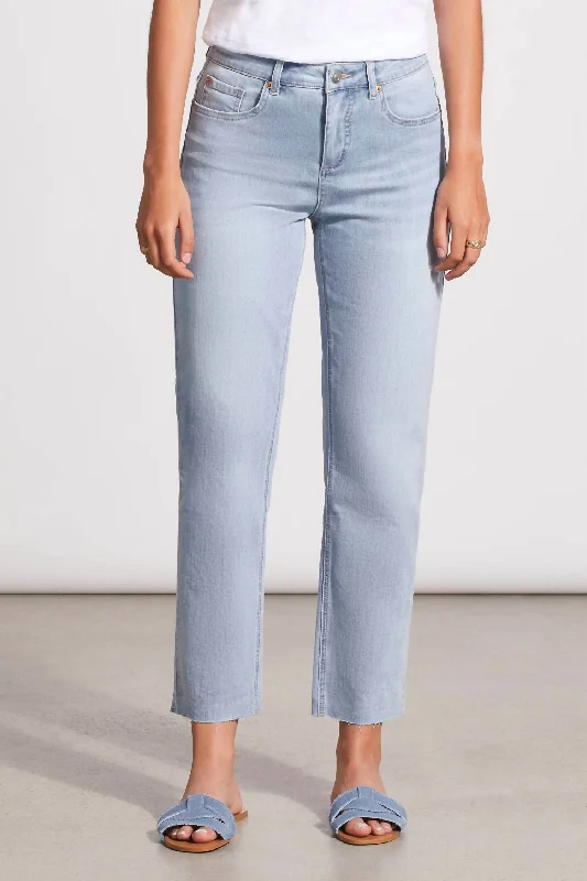Weekend Savings Extravaganza Audrey Girlfriend Straight Ankle Jean In Beach Wash