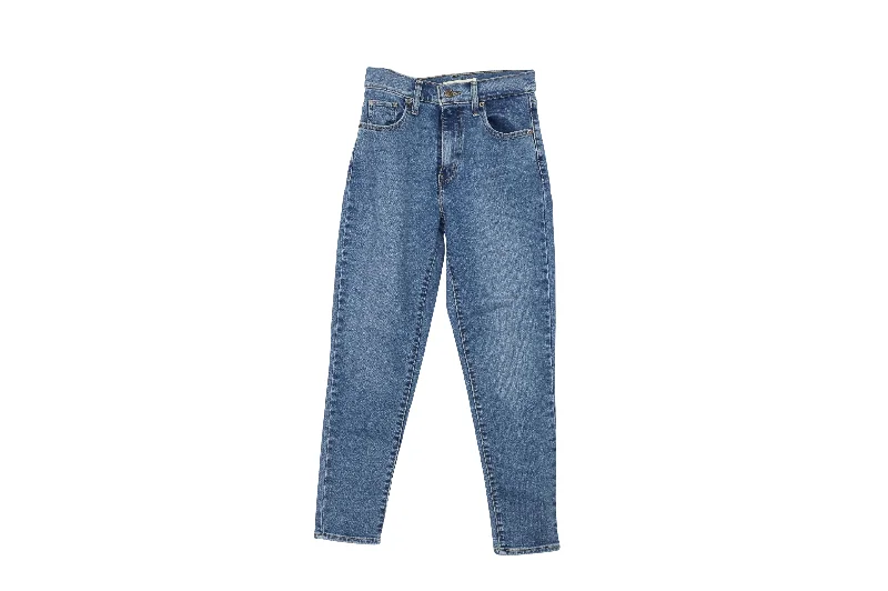 Weekend Savings Spree Levi's High Waisted Mom Jeans in Blue Cotton Denim