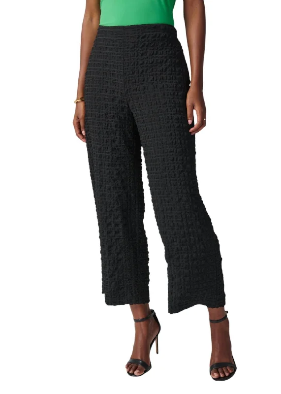 Massive Deals Textured And Checkered Wide Leg Pant In Black