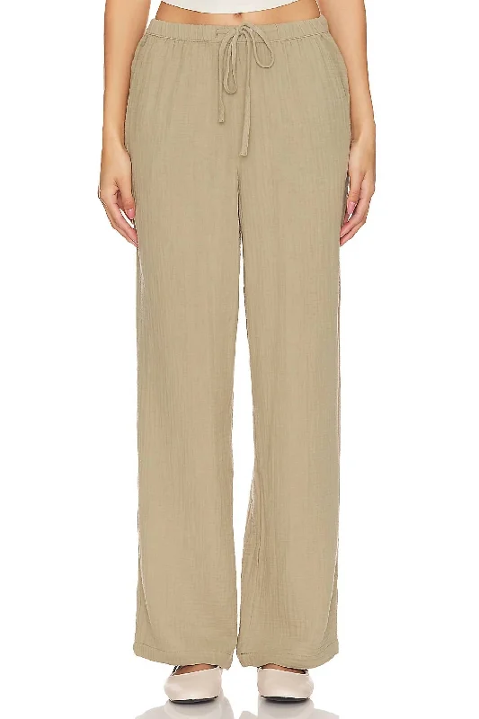 Weekend Offers That Dazzle Emme Pant In Mermaid