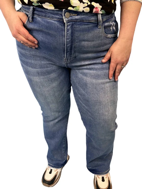 Season Finale Sale Mid Rise Straight Jeans In Medium Wash