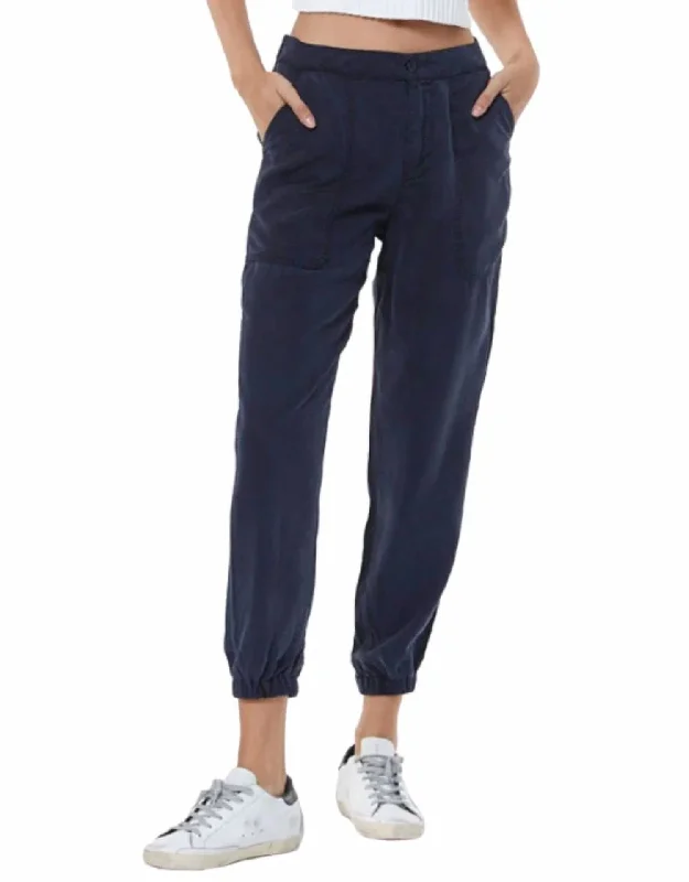 Unbeatable Prices Trooper Linen Jogger In Navy