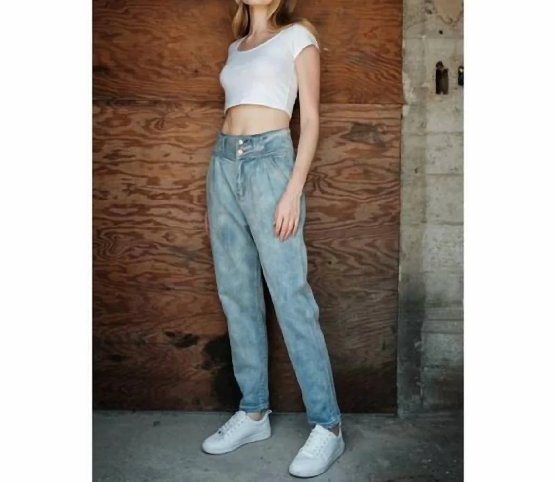 Weekend Deals That Sizzle Straight Leg Jean In Med Wash