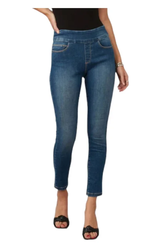 Act Now Anna Skinny Jeans In Rugged Classic Blue