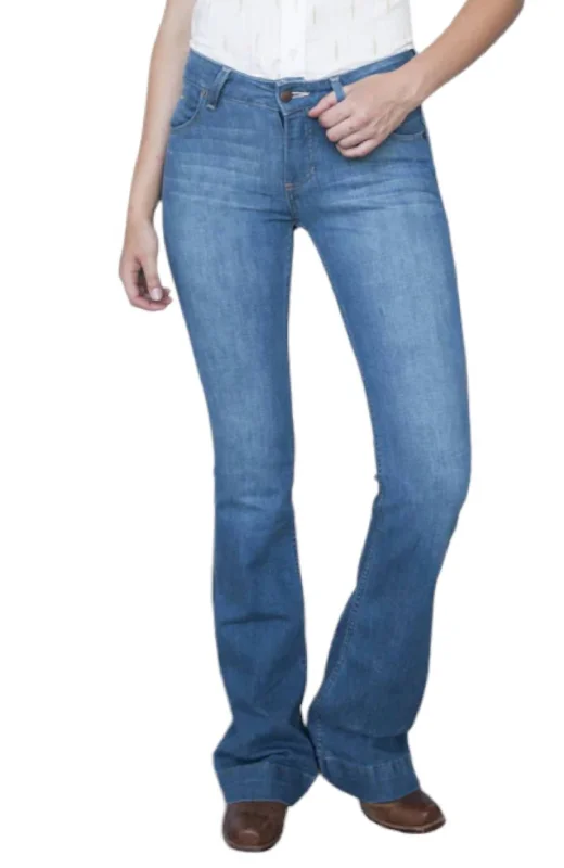 Weekend Offers That Impress The Lola Soho Fade Jeans In Light Denim