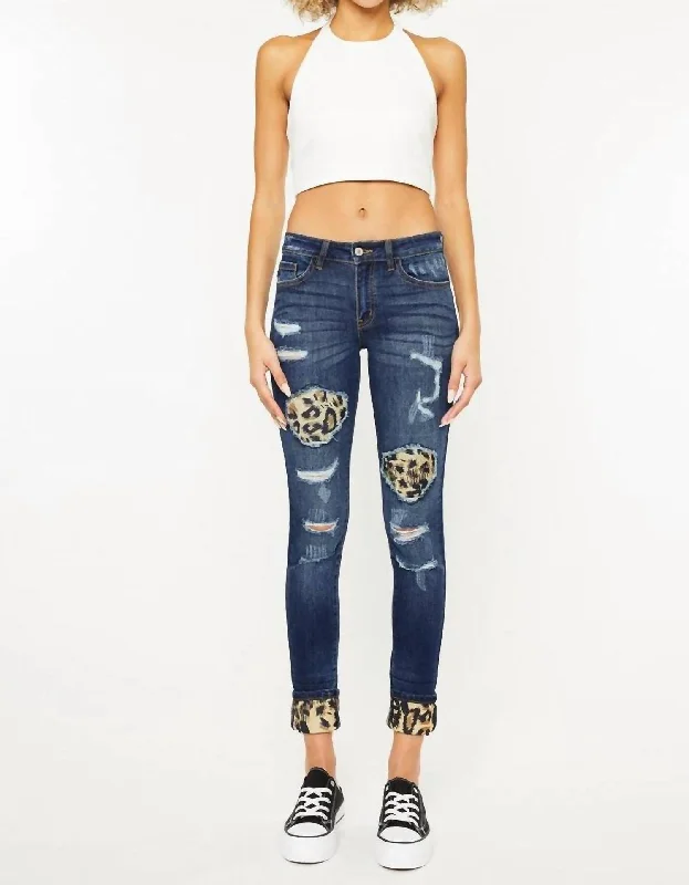 Act Fast Vienna Mid Rise Super Skinny Jeans In Medium Stone Wash