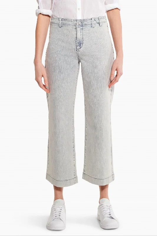 Weekend Shopping Bliss Mid Rise Wide Leg Jean In Salt