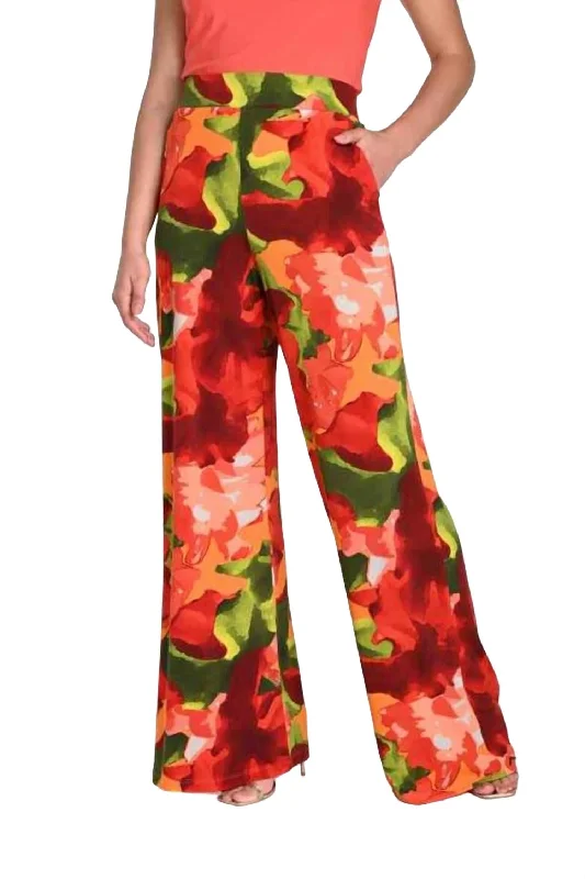 Weekend Savings Bonanza Floral Knit Pant In Red/green
