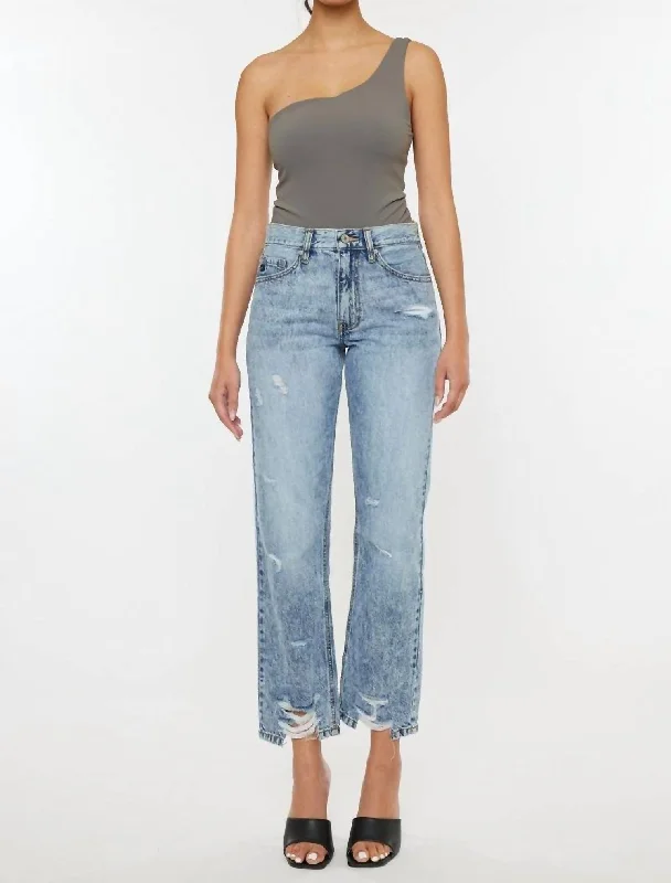Markdowns Trevie Ultra High Rise Straight Leg Jeans In Medium Stone Wash