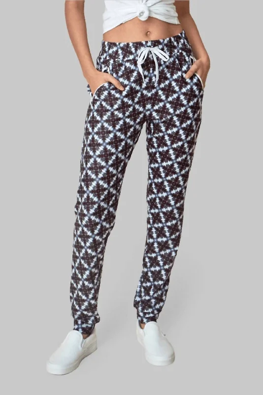 Weekend Shopping Bliss Kona Jogger In Multi