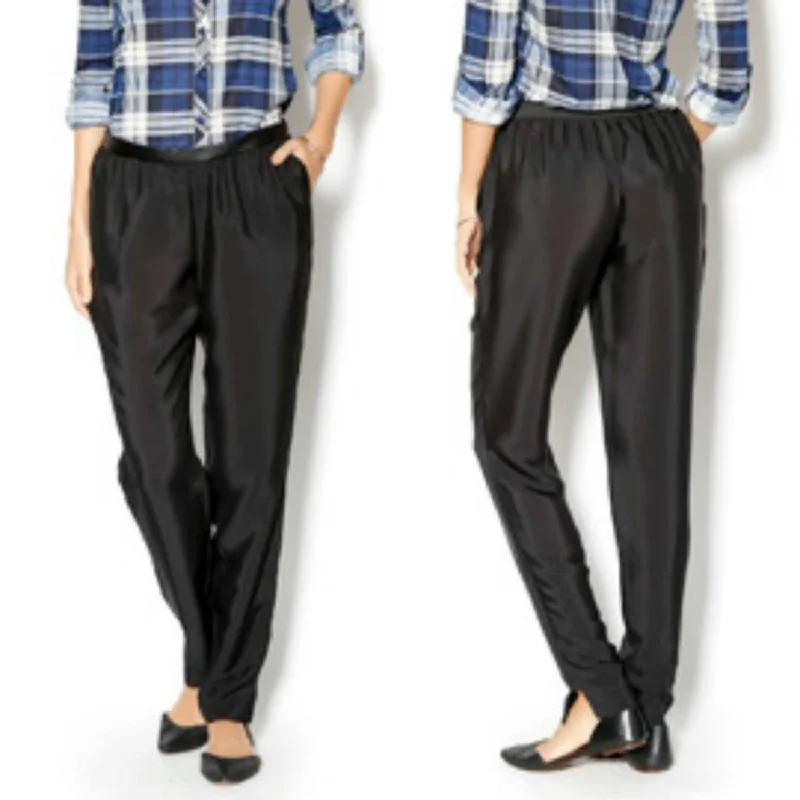 Exclusive Deal Woven Sportswear Pant In Black