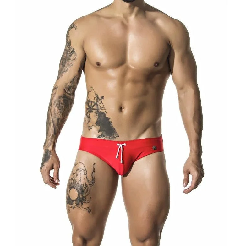 Weekend Discounts to Enjoy Gigo Classic swim brief red