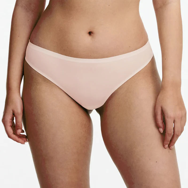 Weekend Savings Spectacle Softstretch Thong In Blushing Pink - Chantelle