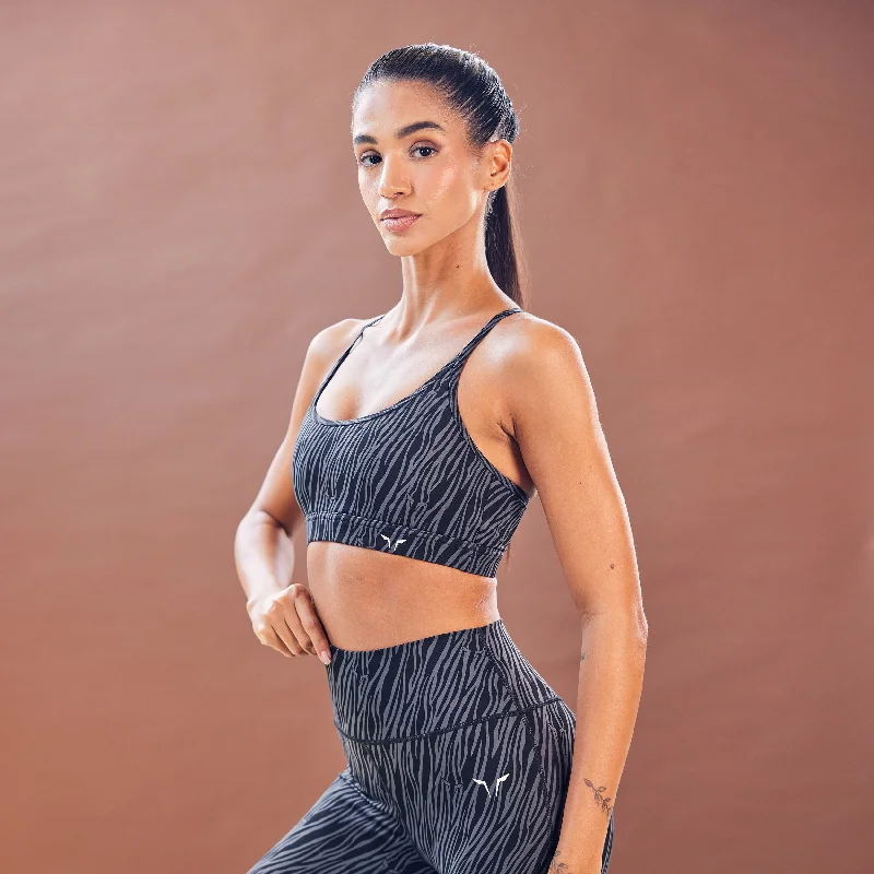 Weekend Offers That Impress Core Strappy Bra - Black